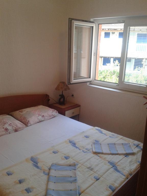 Guesthouse Lautasevic Petrovac Exterior photo