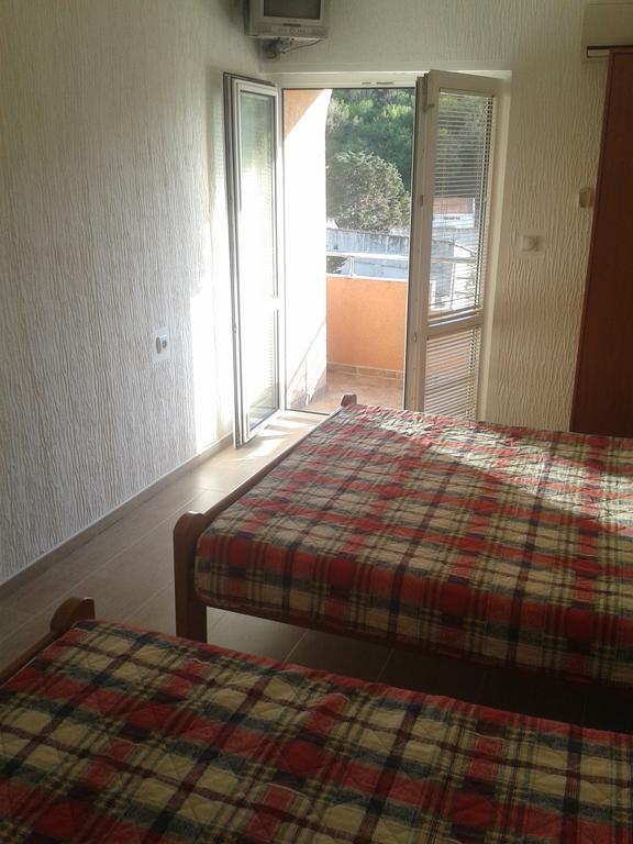 Guesthouse Lautasevic Petrovac Exterior photo