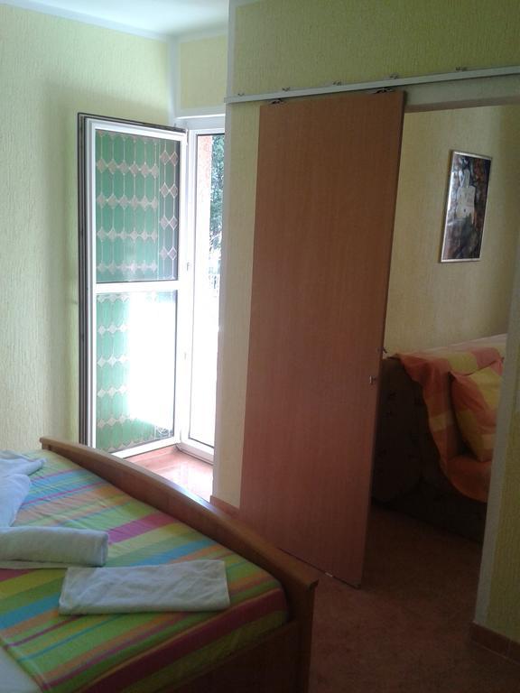 Guesthouse Lautasevic Petrovac Exterior photo