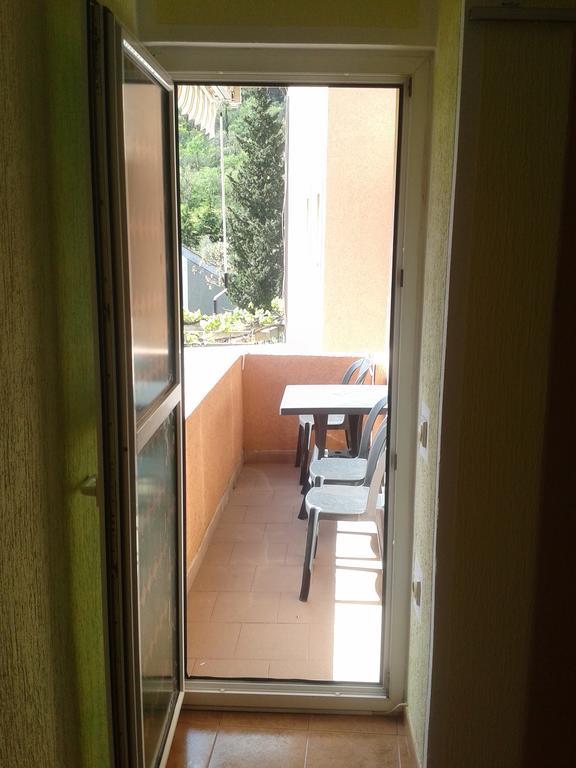 Guesthouse Lautasevic Petrovac Exterior photo